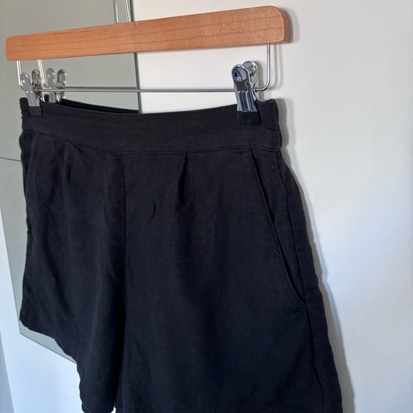 Abercrombie & Fitch Black High Waist Linen Blend Pull On Shorts - Picture 3 of 8